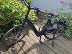 Zwarte elektrische stadsfiets. Gazelle Grenoble C8  HMB, Fietsen en Brommers, Elektrische fietsen, Ophalen, Zo goed als nieuw