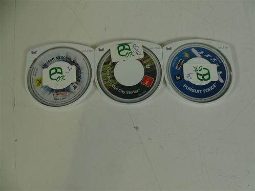 A3955. 3 PSP Games in Hoesje, Consoles de jeu & Jeux vidéo, Jeux | Sony PlayStation Portable, Utilisé, Enlèvement ou Envoi