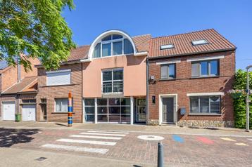 Gelijkvloerse commerciële ruimte in het centrum van Kiewit beschikbaar voor biedingen