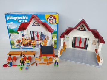 Playmobil 6865: Meeneemschool beschikbaar voor biedingen