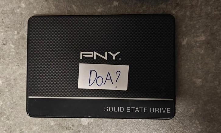 [DEFECT] PNY CS900 SSD, Computers en Software, Harde schijven, Gebruikt, Laptop, Intern, SSD, SATA, Ophalen of Verzenden