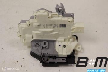 Portierslot RV (bijrijderskant) VW Passat B7 3C1837016A beschikbaar voor biedingen
