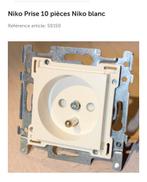 Originele Niko stekkerdoos crème nieuw, Doe-het-zelf en Bouw, Ophalen, Nieuw, Stekker