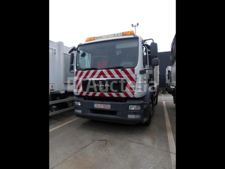 REF:10318 - Vuilniswagen met kraan MAN TGM (2010-138.787 km), Auto's, Vrachtwagens, Bedrijf, Te koop, MAN, Overige brandstoffen