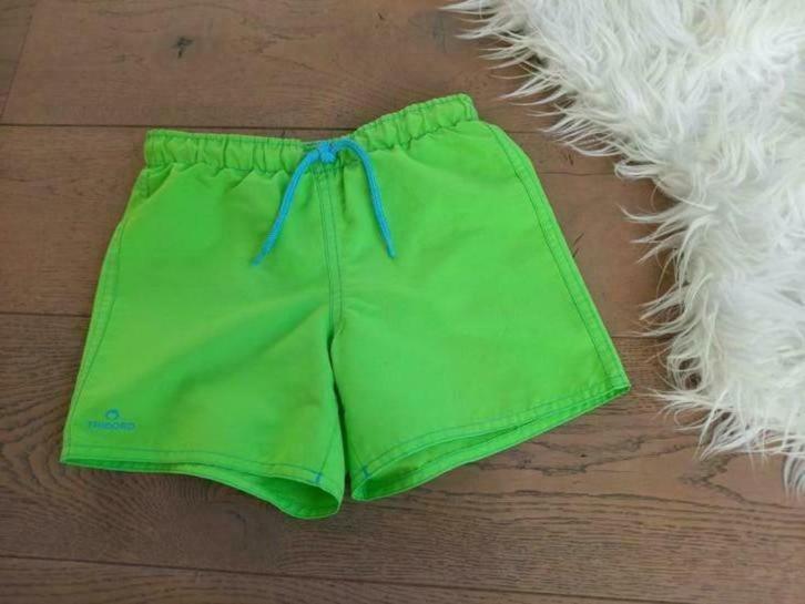 Maat 116 : zwemshort fluo groen, Kinderen en Baby's, Kinderkleding | Kinder-zwemkleding, Zo goed als nieuw, Zwembroek, Maat 116