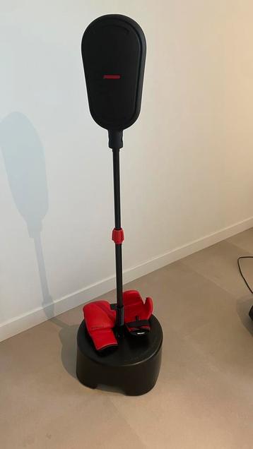 Set boksbal + bokshandschoenen voor kinderen beschikbaar voor biedingen