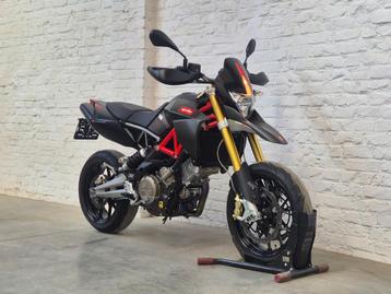 Aprilia Dorsoduro 750 Factory  in nieuwstaat! @motomobilia beschikbaar voor biedingen