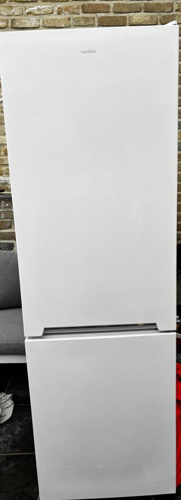 Réfrigérateur Valberg, Elektronische apparatuur, Koelkasten en IJskasten, Gebruikt, Met vriesvak, 160 cm of meer, Ophalen