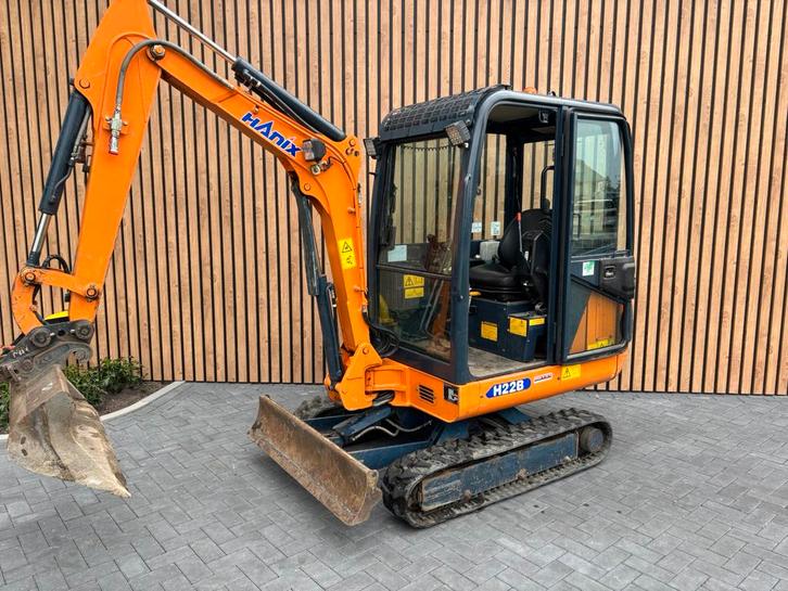 Hanix H22B graafmachine, Zakelijke goederen, Machines en Bouw | Kranen en Graafmachines, Graafmachine, Ophalen