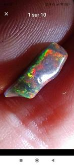 Beau morceau d'opale noire brute, Enlèvement, Neuf