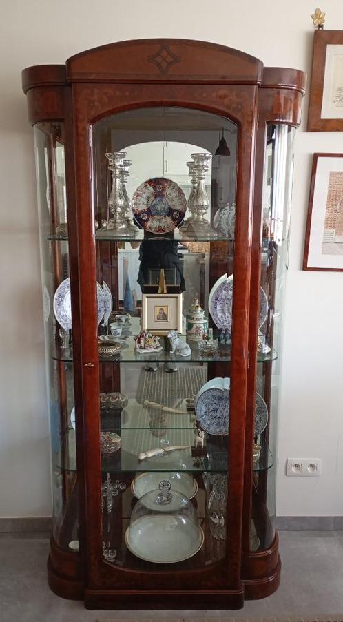 Mahoniehouten vitrinekast met gebogen glas & spiegelwand, Huis en Inrichting, Kasten | Vitrinekasten, Zo goed als nieuw, 150 tot 200 cm