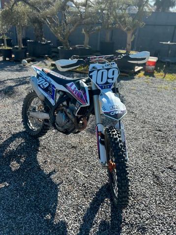 Ktm 2020 sxf 350cc 9 uur gelopen moet weg! beschikbaar voor biedingen