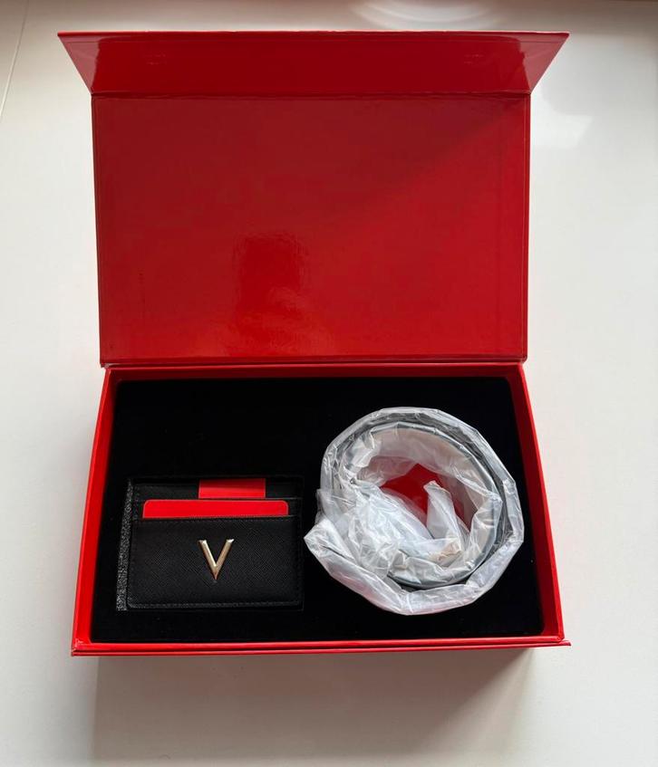 Coffret Valentino Ceinture et Porte-cartes, Kleding | Dames, Riemen en Ceinturen, Nieuw, Heupriem, 80 tot 90 cm, Zwart, Ophalen of Verzenden