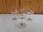 4 superbes coupes à champagne vintage 1960 en verre ciselé, Antiquités & Art, Enlèvement ou Envoi