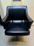 Kappersstoel knipstoel zwart leer met voetpomp, Ophalen, Zo goed als nieuw, Leer