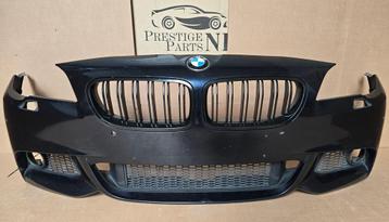 Voorbumper BMW 5 Serie F10 F11 M PAKKET Origineel 2009-2014, Auto-onderdelen, Gebruikt, Voor, Herkomst onderdeel bekend, Ophalen of Verzenden