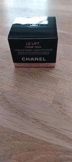 CHANEL LE LIFT CREME POUR LES YEUX, Bijoux, Sacs & Beauté, Beauté | Soins du visage, Enlèvement, Neuf, Yeux, Soins