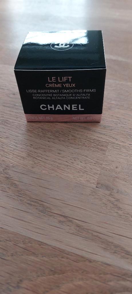 CHANEL LE LIFT CREME POUR LES YEUX, Bijoux, Sacs & Beauté, Beauté | Soins du visage, Neuf, Soins, Yeux, Enlèvement