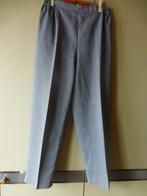 Tergalbroek voor dames, ideaal voor de zomer T: 5 = T: 44, Kleding | Dames, Broeken en Pantalons, Ophalen of Verzenden, Grijs