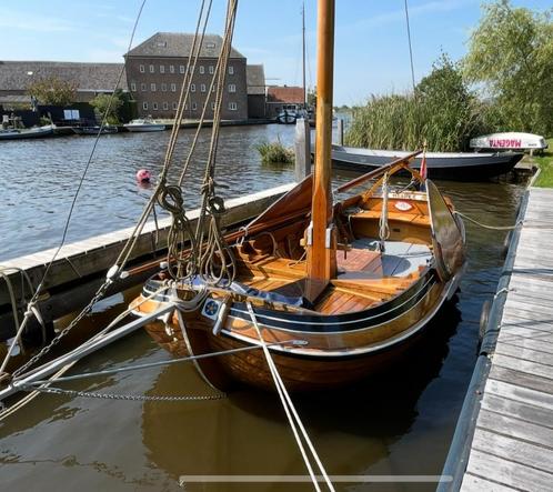 Fries jacht, eikenhouten platbodem 5 meter. Binnenboord moto, Watersport en Boten, Platbodems, Gebruikt, Tot 6 meter, Hout, Benzine