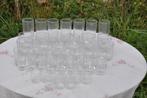 ensemble de 43 verres octogonale, Maison & Meubles, Enlèvement ou Envoi, Comme neuf, Verre, Verre ou Verres