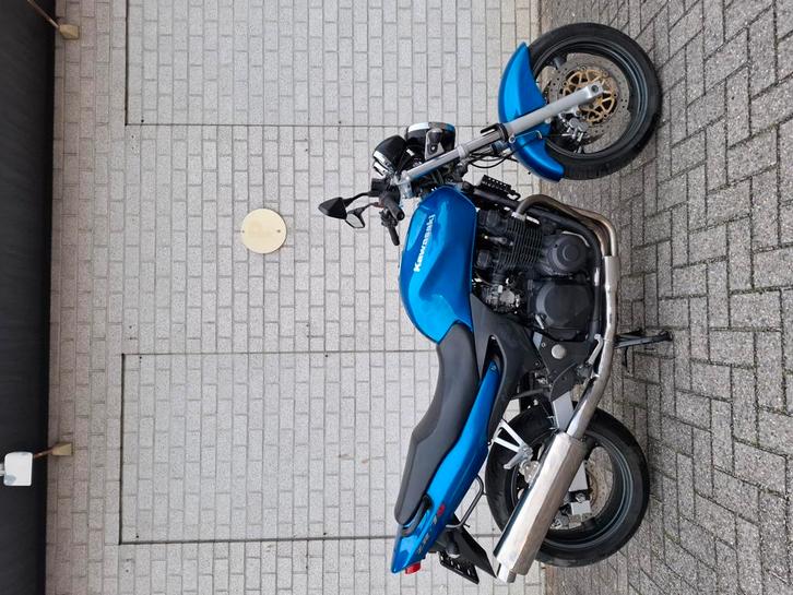 Kawasaki zr7 met 1 jaar garantie, Motoren, Motoren | Kawasaki, Bedrijf, Naked bike, meer dan 35 kW, 4 cilinders, Motorrijbewijs A