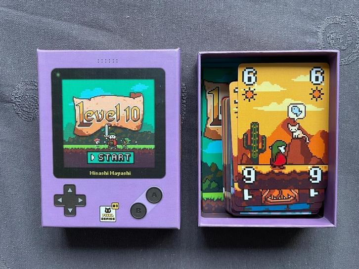 Level 10 kaartspel, Hobby en Vrije tijd, Gezelschapsspellen | Bordspellen, Zo goed als nieuw, Een of twee spelers, Drie of vier spelers