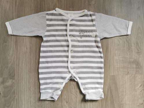 Kruippakje C&A - maat 56, Kinderen en Baby's, Babykleding | Maat 56, Zo goed als nieuw, Jongetje of Meisje, Nacht- of Onderkleding