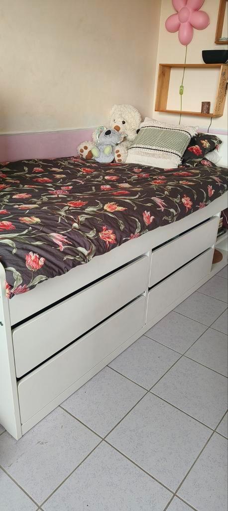 Lit 1 personne ikea, Kinderen en Baby's, Kinderkamer | Bedden, Zo goed als nieuw, Lattenbodem, Matras, Ophalen