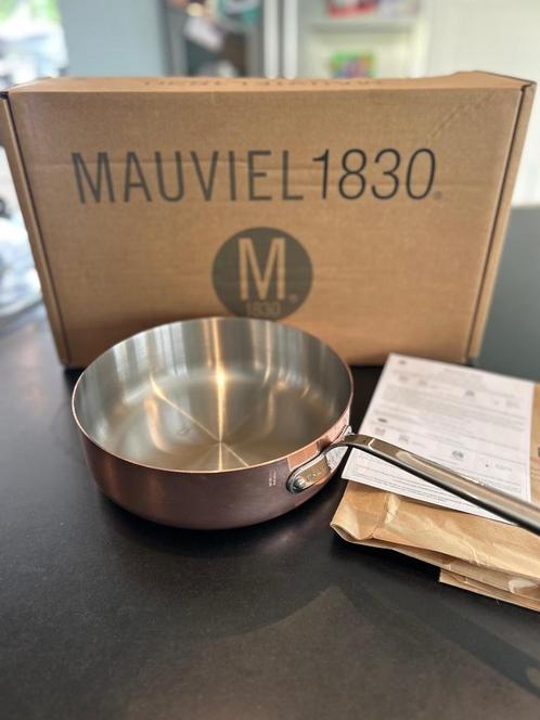 Mauviel 1830 koperen sauteerpan 24cm, Huis en Inrichting, Keuken | Potten en Pannen, Zo goed als nieuw, Koekenpan of Braadpan