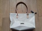 Handtas Guess, Handtassen en Accessoires, Tassen | Damestassen, Ophalen of Verzenden, Gebruikt, Beige, Handtas