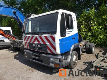 Vrachtwagen (voor onderdelen) MAN L2000 (2004-183.392 km) beschikbaar voor biedingen
