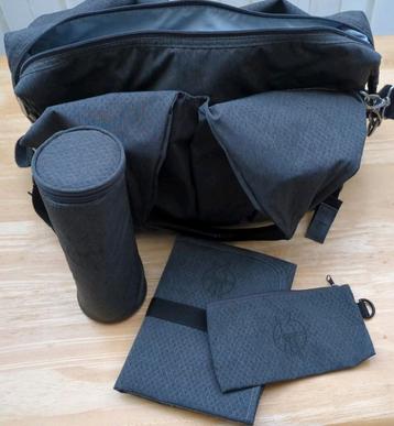 Lässing luiertas (onberispelijk!) beschikbaar voor biedingen