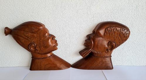 Een koppel houten Afrikaanse hoofden, Antiek en Kunst, Kunst | Niet-Westerse kunst, Ophalen of Verzenden