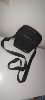 Sacoche Lacoste homme, Bijoux, Sacs & Beauté, Sacs | Sacs à bandoulière, Enlèvement, Comme neuf