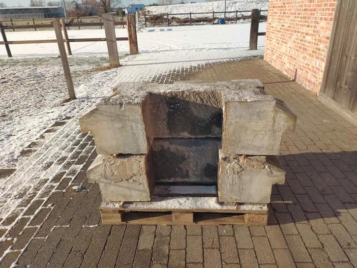 Arduin ornamenten + handgekapte blokken, Tuin en Terras, Overige Tuin en Terras, Gebruikt, Ophalen