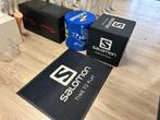 4 exclusieve poefjes + vloermat van premium sportmerken, Ophalen of Verzenden, Zo goed als nieuw, Vierkant, Stof