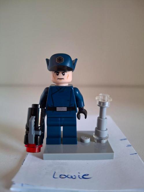 Lego star wars First order officer (2017), Kinderen en Baby's, Speelgoed | Duplo en Lego, Zo goed als nieuw, Lego, Ophalen of Verzenden