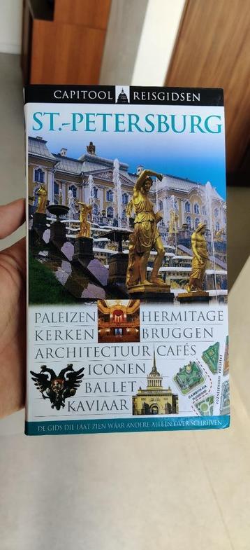 Sint-Petersburg reisgids (Capitool) beschikbaar voor biedingen