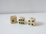 3 antieke handgemaakte benen dobbelstenen ca 1800, Antiek en Kunst, Ophalen of Verzenden