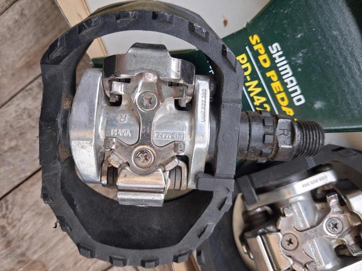 Shimano SPD pedalen PD-M424 – klikpedalen MTB/trekkingfiets, Fietsen en Brommers, Fietsonderdelen, Zo goed als nieuw, Mountainbike