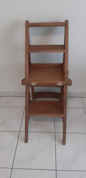 Antieke Ladderstoel / Bibliotheekstoel beschikbaar voor biedingen