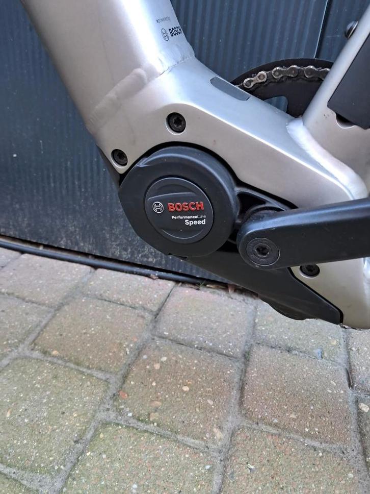 Speedpedelec Trek Allant  +8 / volledig nagezien, Fietsen en Brommers, Elektrische fietsen, Zo goed als nieuw, 50 km per accu of meer