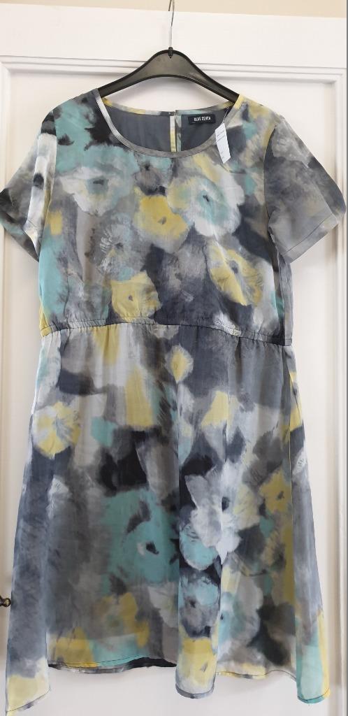 NIEUW artikel : Blue Seven jurk - Maat 38 (maat large), Kleding | Dames, Jurken, Nieuw, Maat 38/40 (M), Overige kleuren, Knielengte