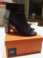 Chaussures VANESSA W. Taille 38 Cuir, Comme neuf, Noir, Escarpins, Enlèvement ou Envoi