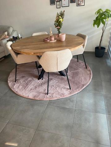 Vloerkleed  beschikbaar voor biedingen