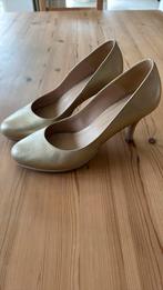 Chaussures de fête en or clair, Vêtements | Femmes, Autres couleurs, Chaussures à haut talons, Comme neuf, Enlèvement
