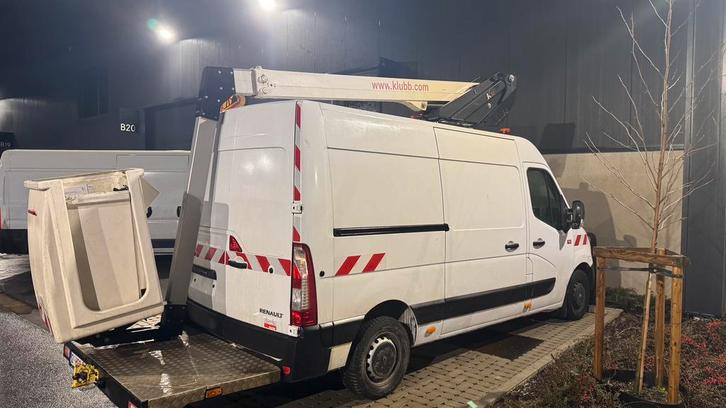 Renault Master Club K32, Autos, Renault, Particulier, Master, Diesel, Euro 6, Autre carrosserie, 4 portes, Boîte manuelle, Blanc