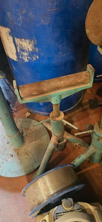 verstelbare zware rolbokken beschikbaar voor biedingen