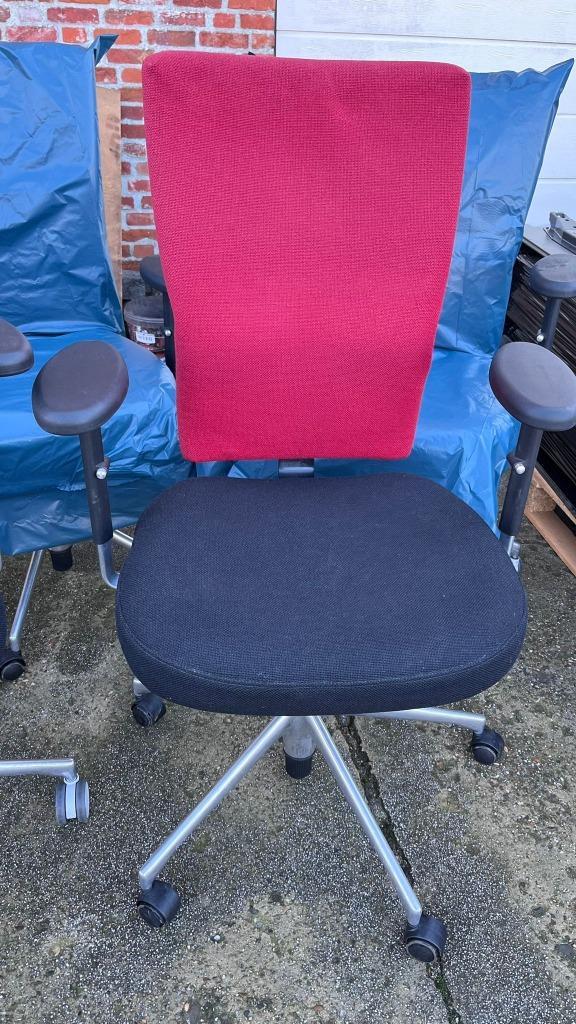 Ergonomische bureaustoelen met verstelbare armleuningen, Huis en Inrichting, Bureaustoelen, Gebruikt, Balstoel, Overige kleuren